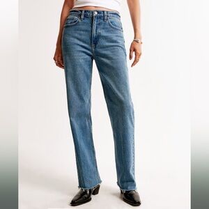 High Rise Vintage Straight Jeans - Abercrombie - NWT - 25 Extra Short